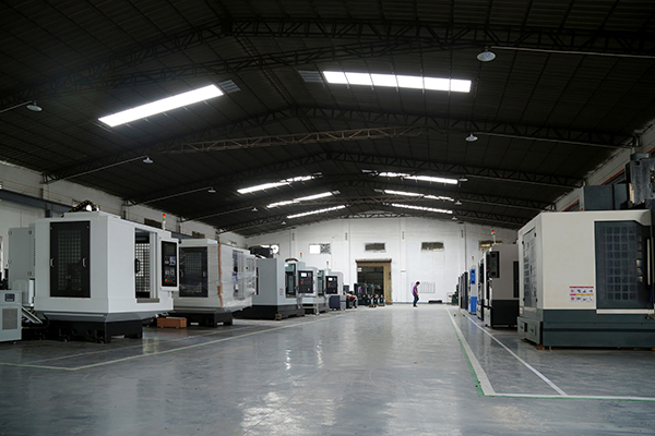 cnc加工中心機床 cnc加工中心機床